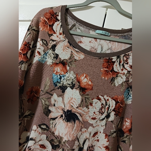 P.S.KATE Boutique Women's Mauve Floral Long Sleeve Top - Picture 2 of 6